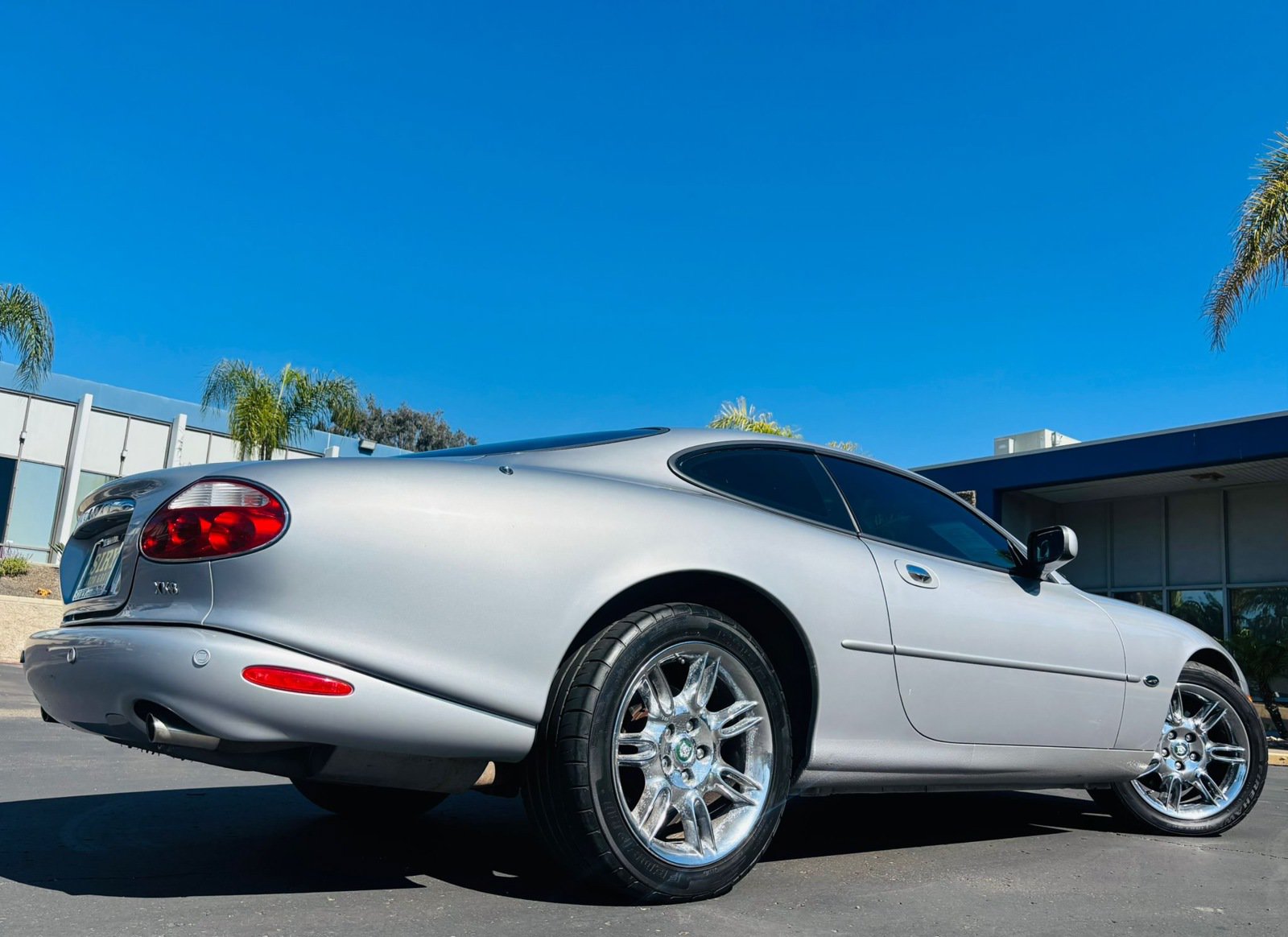 Used 2001 Jaguar XK8 Coupe RWD image 7