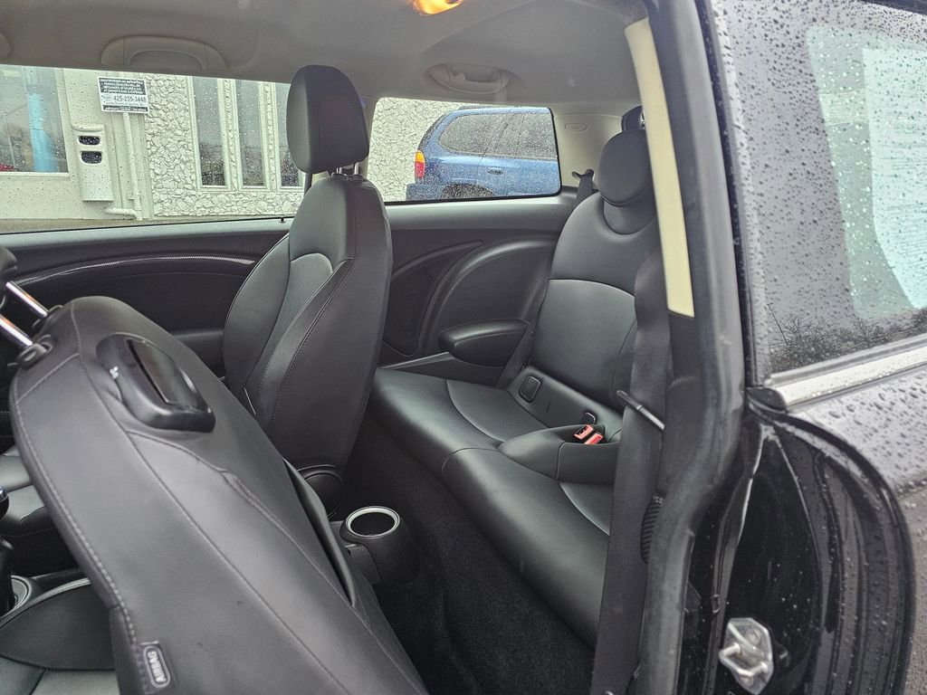 Used 2013 MINI Cooper S image 12