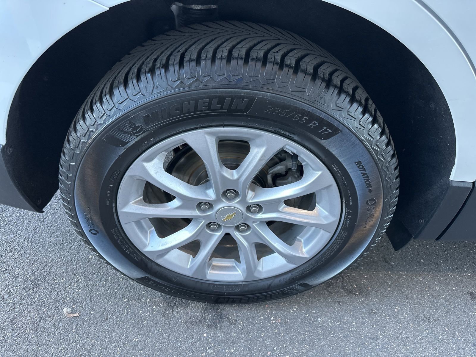 Used 2021 Chevrolet Equinox LS w/ LS Convenience Package image 11