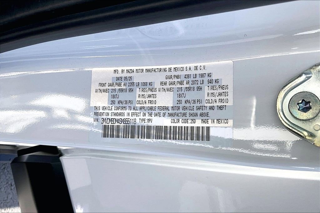 Used 2025 MAZDA CX-30 AWD 2.5 S w/ Premium Package image 17