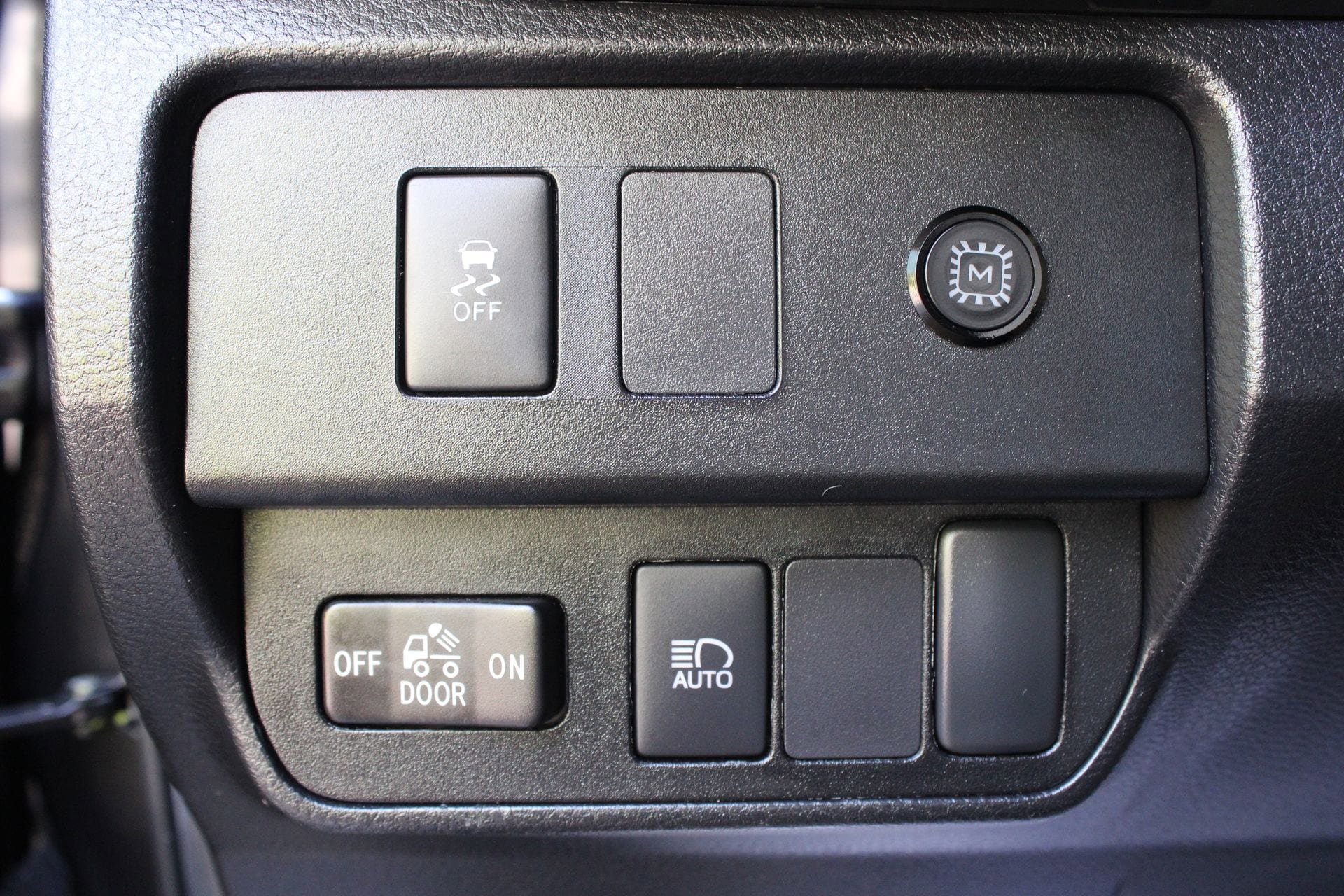 Used 2023 Toyota Tacoma SR AWD/4WD image 24