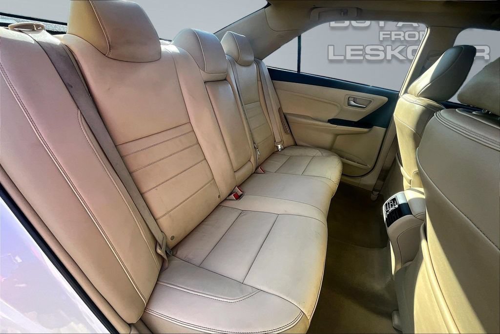 Used 2015 Toyota Camry XLE w/ Moonroof Package FWD image 27