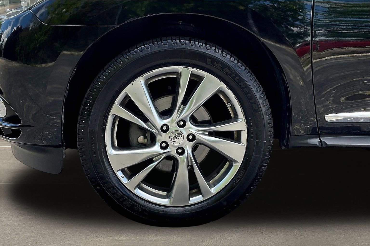 Used 2014 INFINITI QX60 Luxe w/ Deluxe Touring Package AWD/4WD image 33