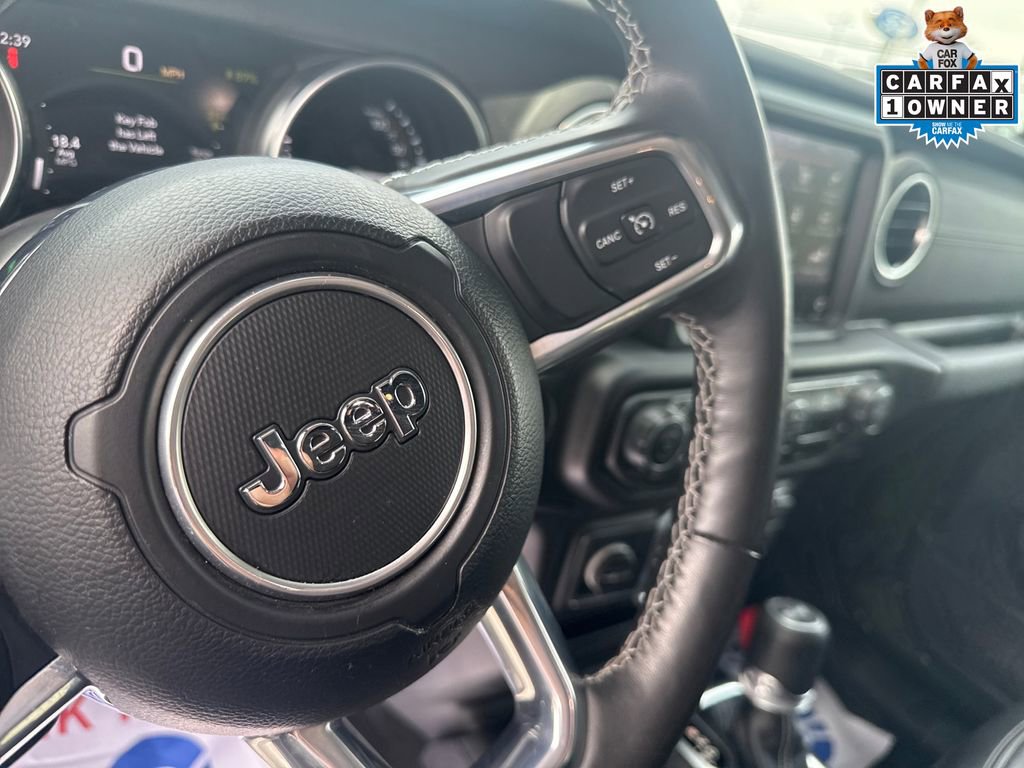 Used 2023 Jeep Wrangler Unlimited Sahara w/ Cold Weather Group AWD/4WD image 17