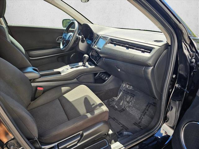 Used 2017 Honda HR-V EX image 12