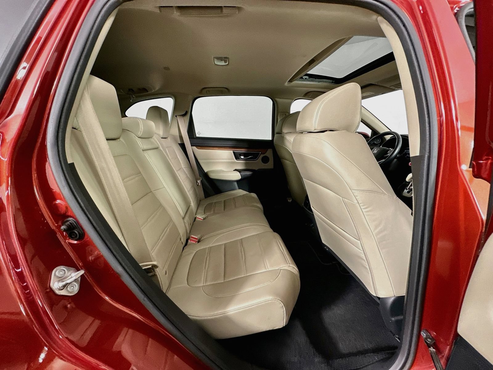 Used 2017 Honda CR-V Touring image 29