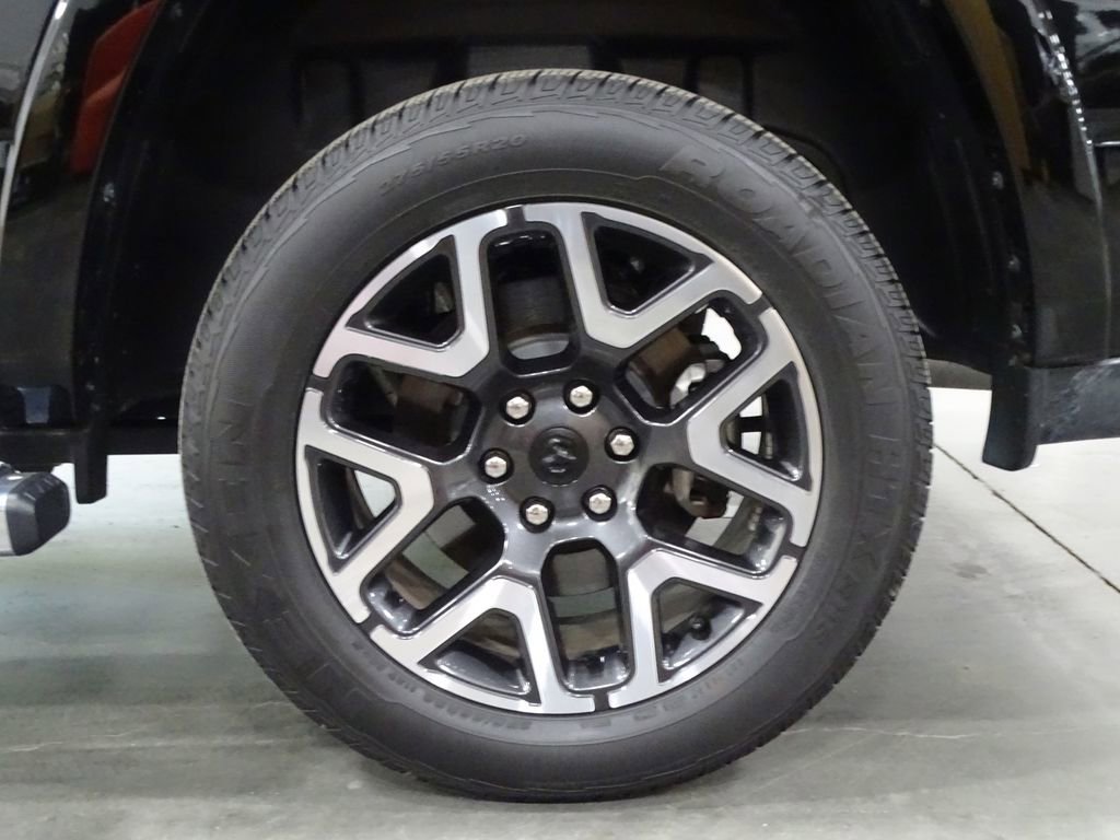 Used 2025 RAM 1500 Laramie image 36