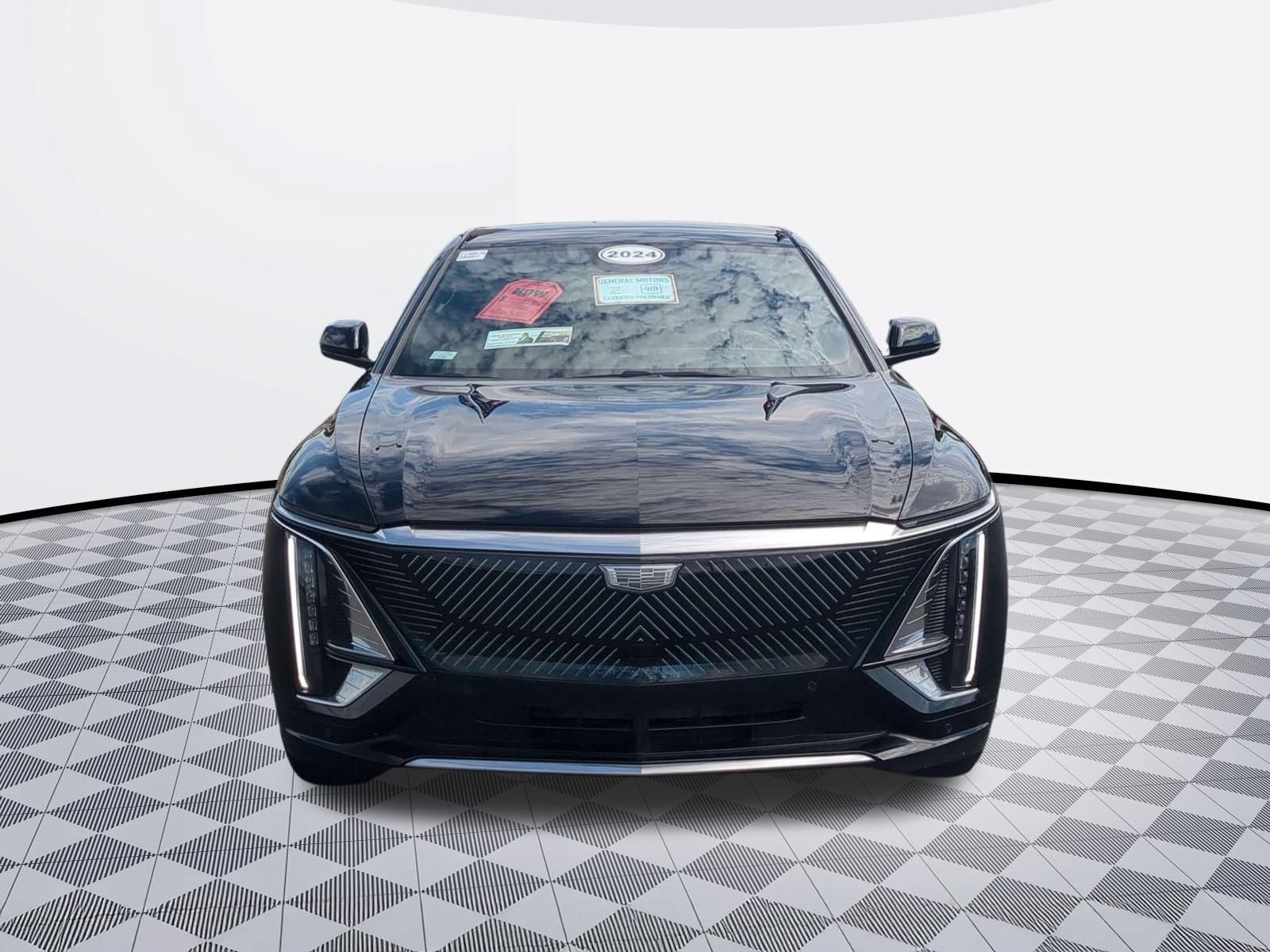 Certified 2024 Cadillac Lyriq Tech RWD image 3
