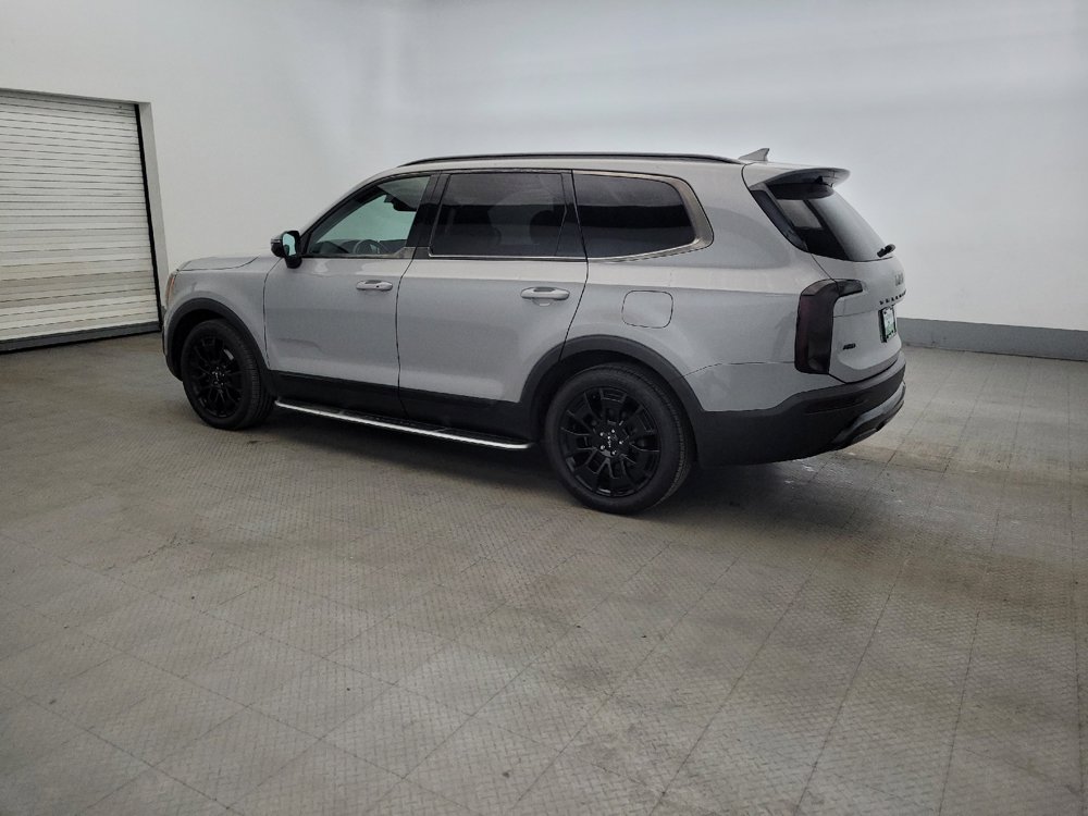 Used 2022 Kia Telluride SX w/ Nightfall Edition Package AWD/4WD image 3