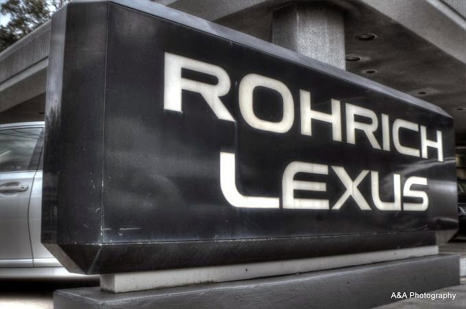 New 2024 Lexus RX 450h AWD w/ Convenience Package image 2