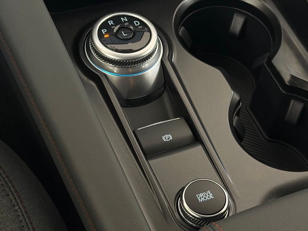 New 2026 Ford Explorer Active RWD image 17