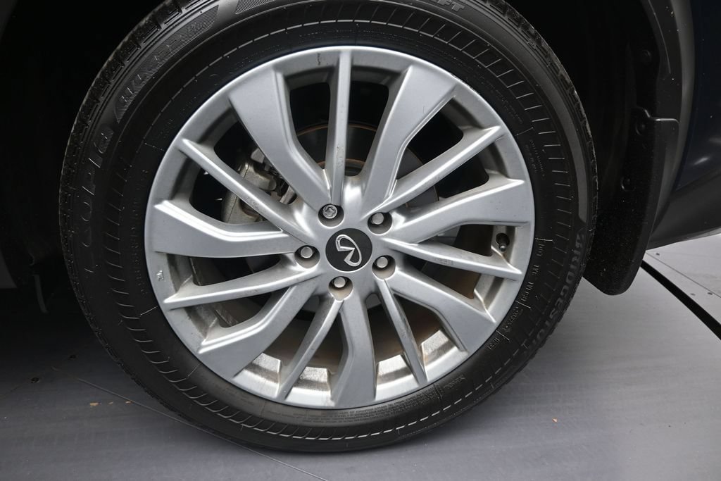 Used 2023 INFINITI QX50 Luxe FWD image 10