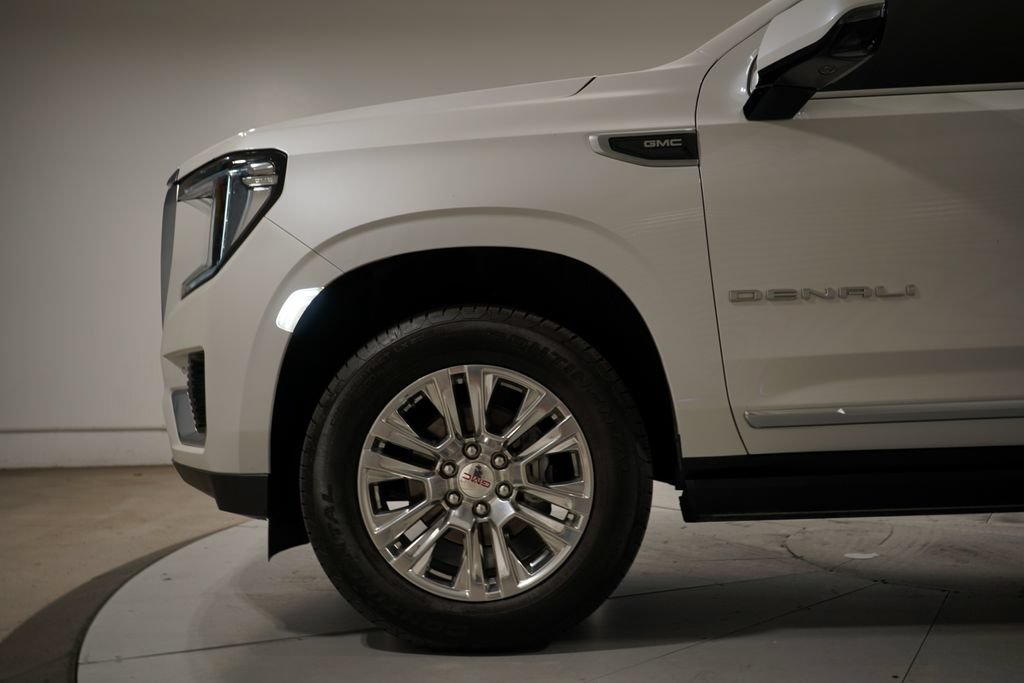 Used 2024 GMC Yukon Denali AWD/4WD image 2