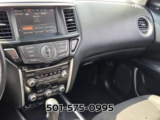 Used 2020 Nissan Pathfinder SV FWD image 26