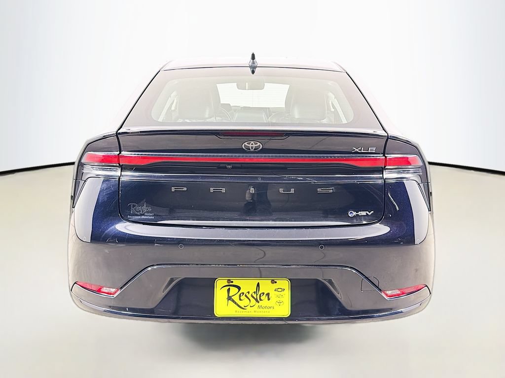 Used 2023 Toyota Prius XLE AWD/4WD image 7