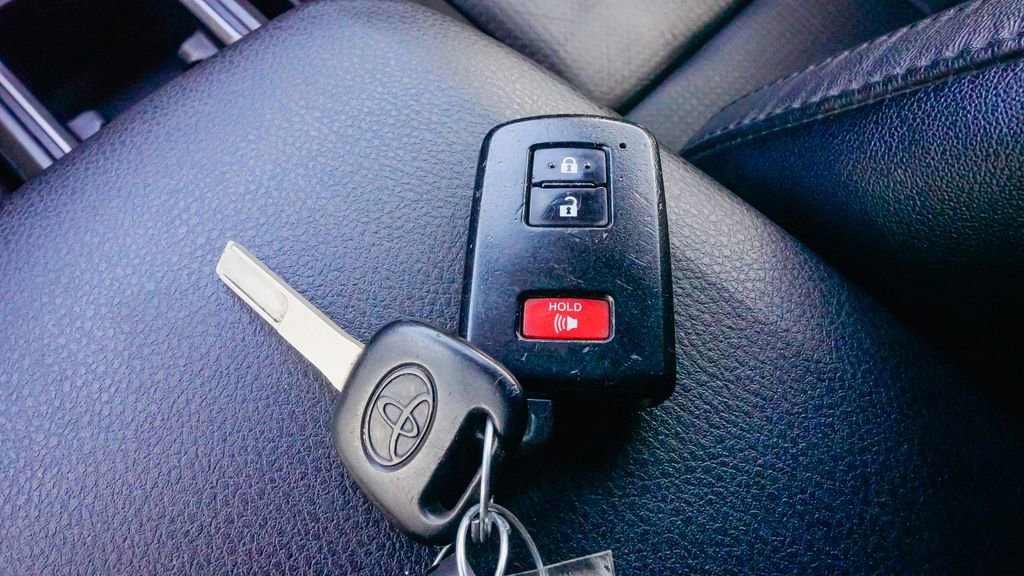 Used 2022 Toyota Tacoma image 24