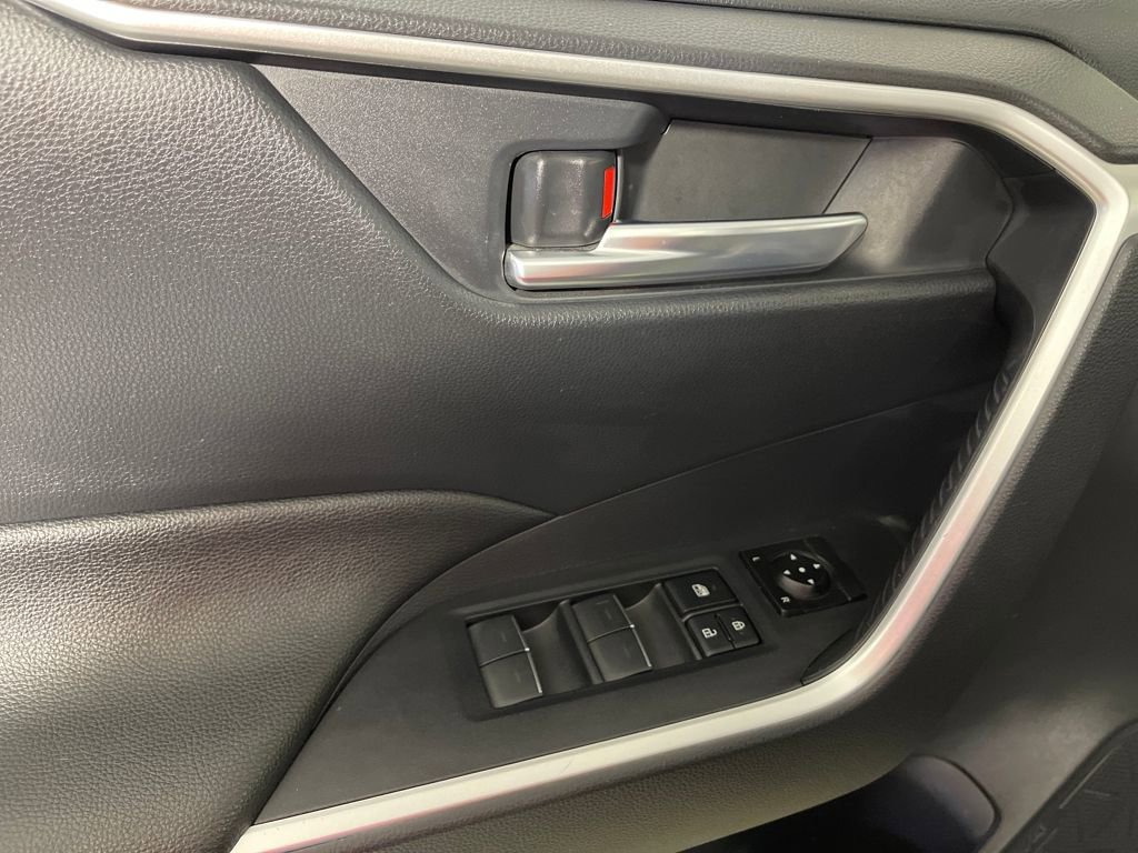 Certified 2023 Toyota RAV4 SE image 16