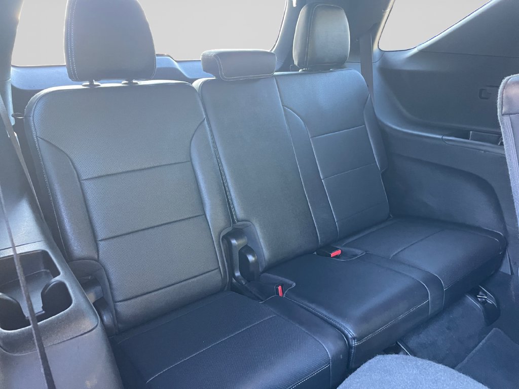 Certified 2025 Chevrolet Traverse LT AWD/4WD image 13