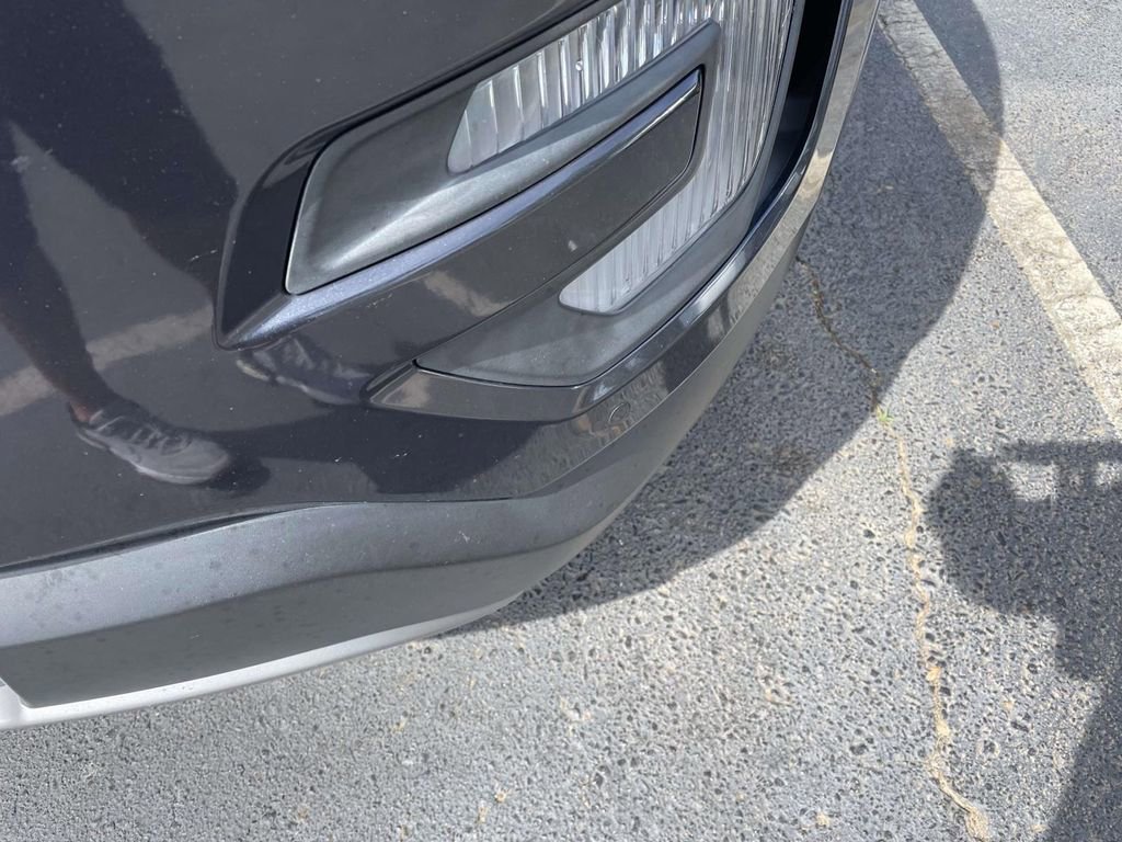 Used 2017 Ford Explorer XLT w/ Equipment Group 202A image 13