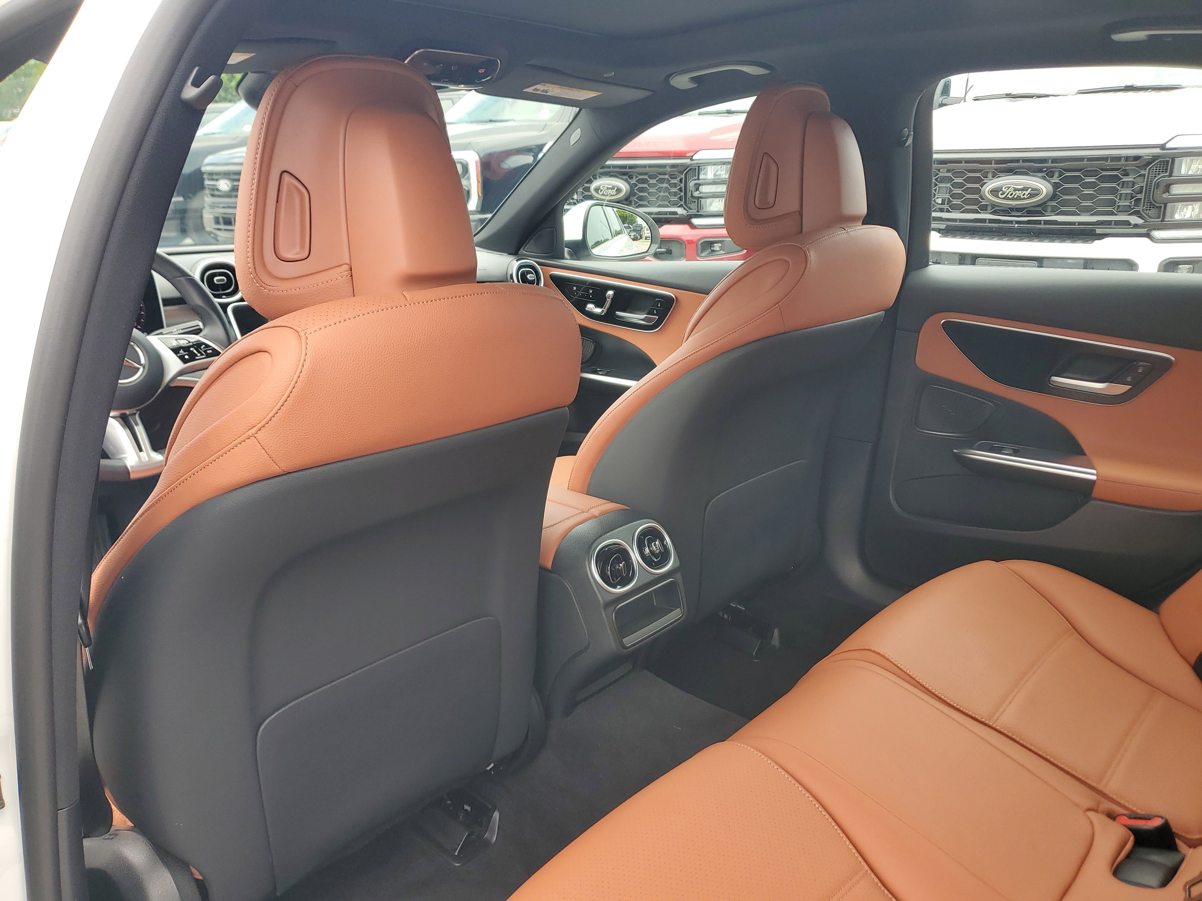 Used 2025 Mercedes-Benz C 300 Sedan image 13