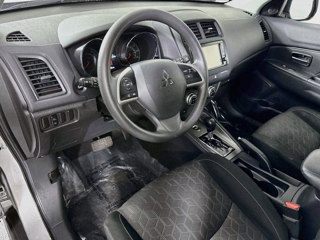 Used 2025 Mitsubishi Outlander Sport AWD image 21