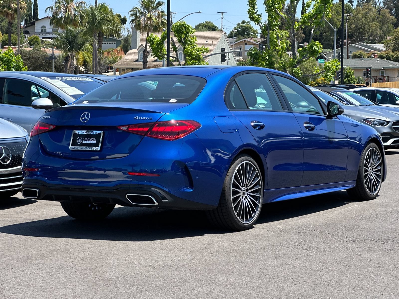 Used 2025 Mercedes-Benz C 300 4MATIC Sedan image 3