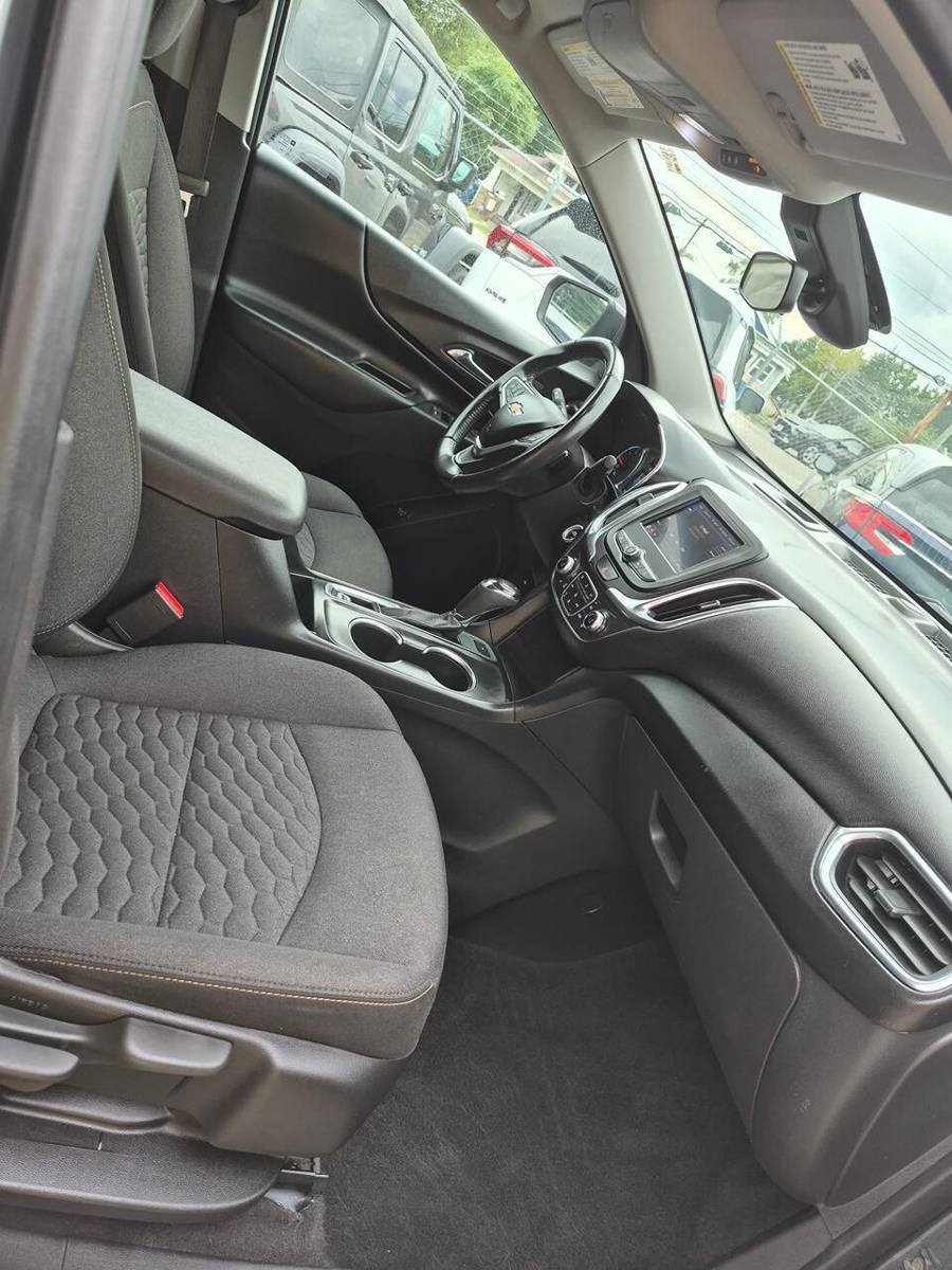 Used 2020 Chevrolet Equinox LT AWD/4WD image 18