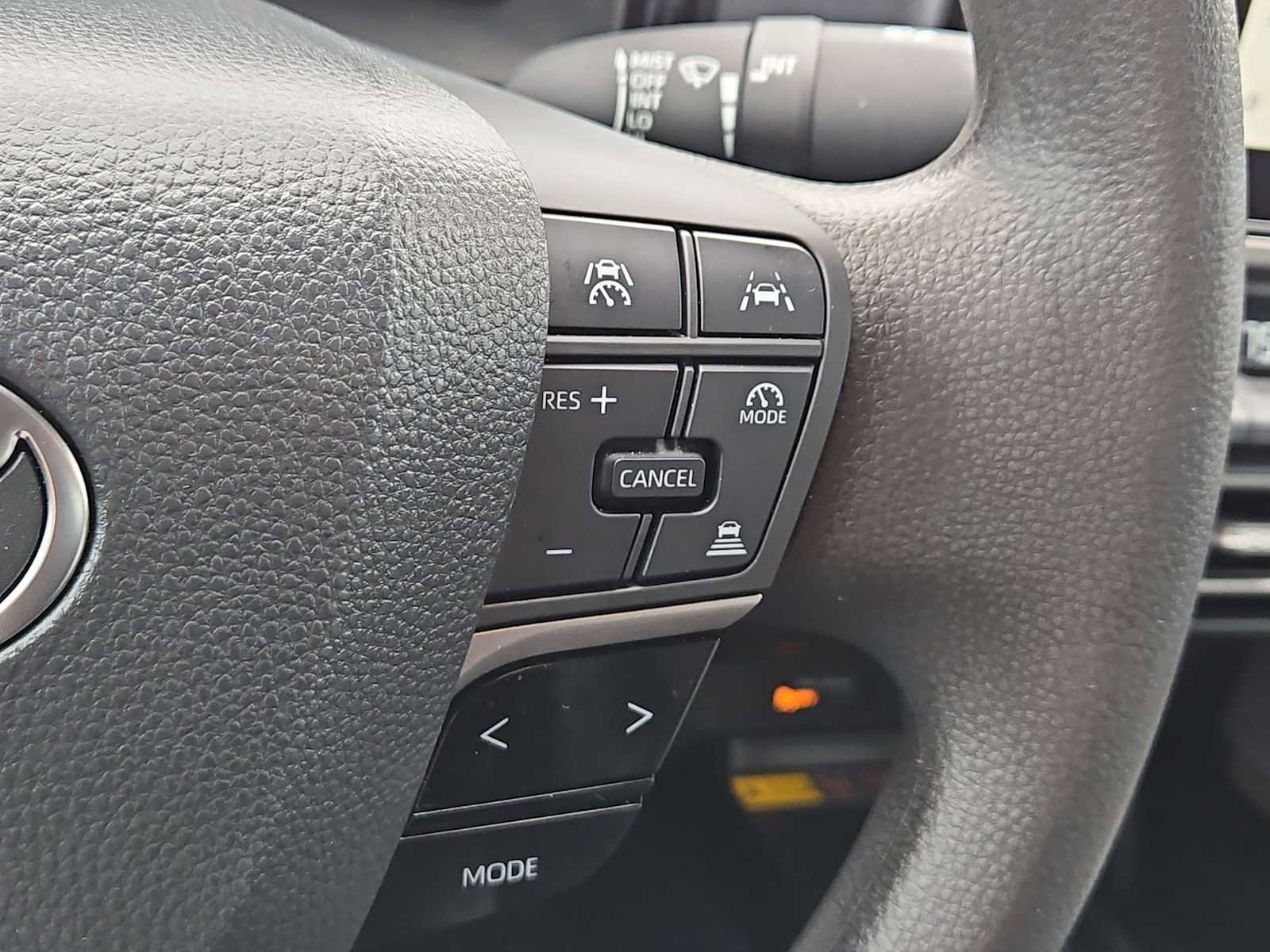 Used 2025 Toyota Camry LE image 39