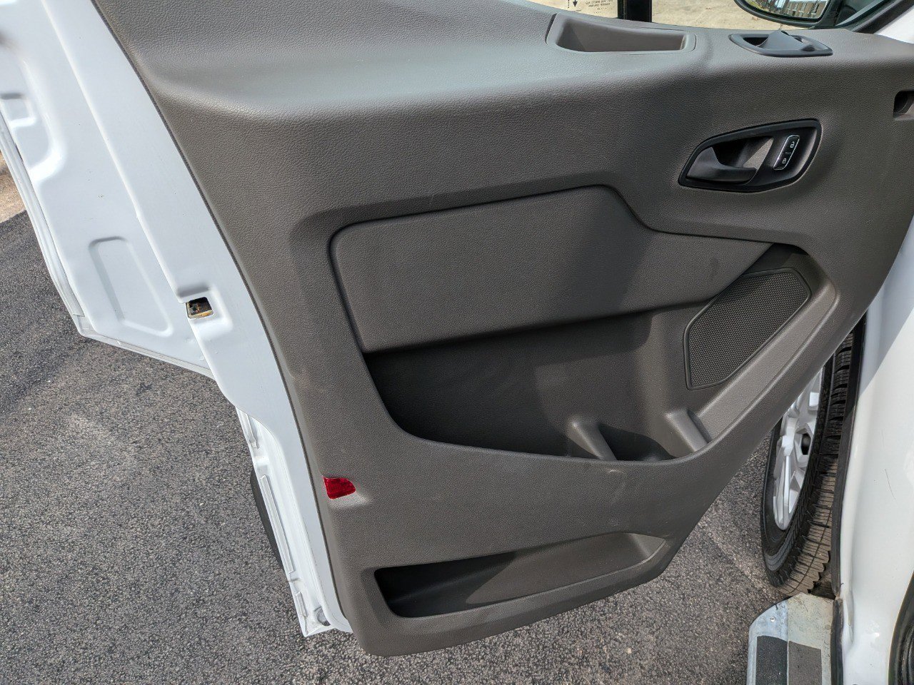 Used 2024 Ford Transit 250 w/ Exterior Upgrade Package image 29