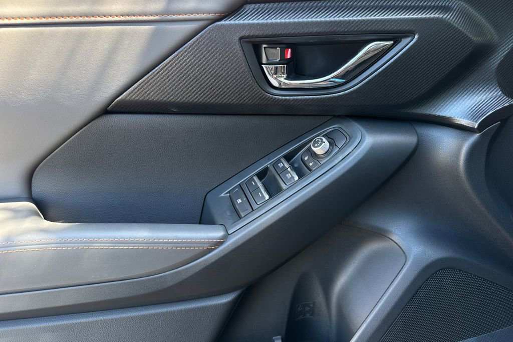 New 2026 Subaru Crosstrek 2.5i Limited w/ Crosstrek Mirror Package image 11