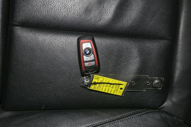 Used 2018 BMW 330i Sedan image 39