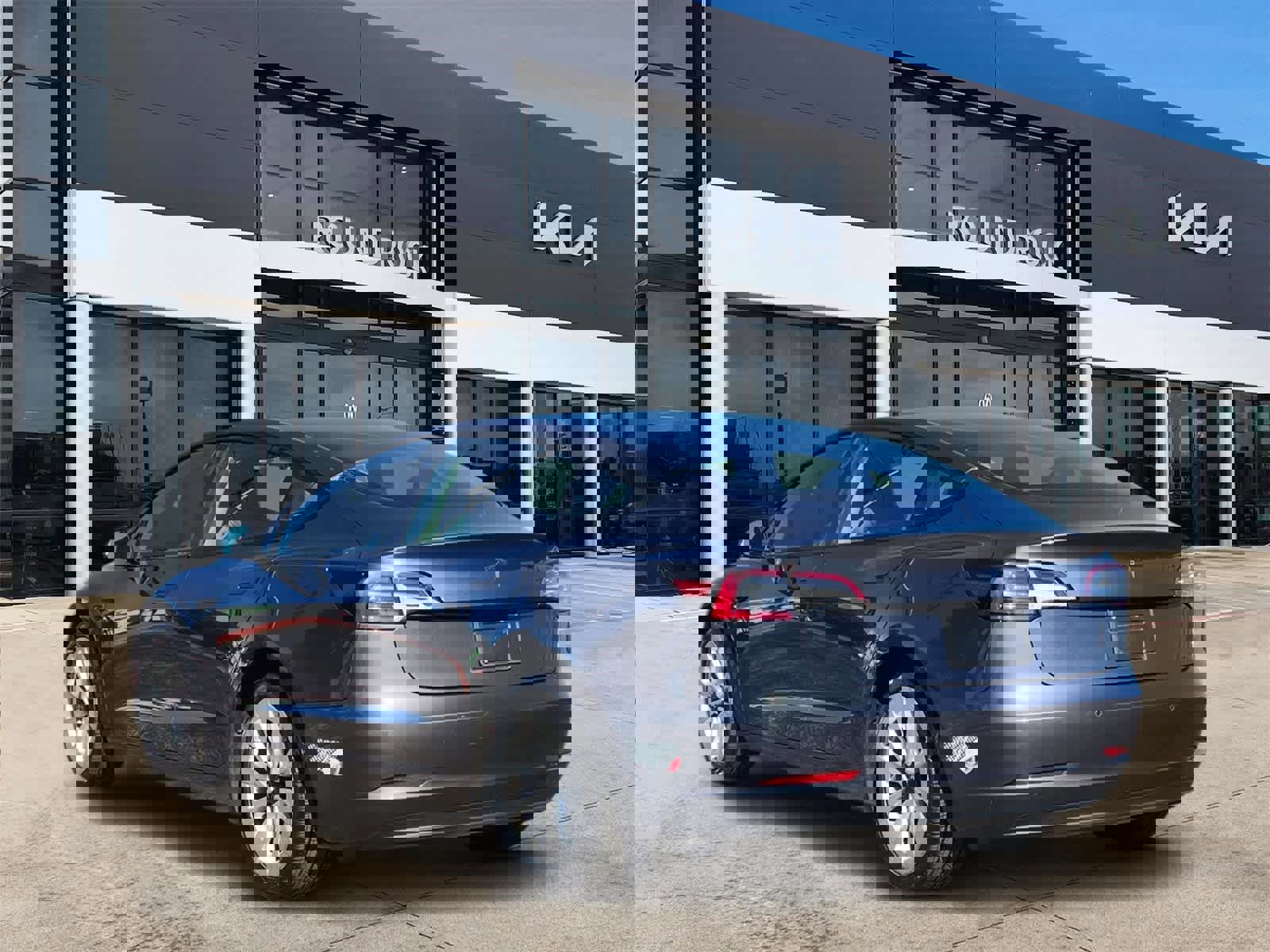 Used 2022 Tesla Model 3 image 6