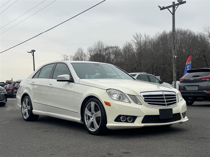 Used 2010 Mercedes-Benz E 350 4MATIC Sedan image 4