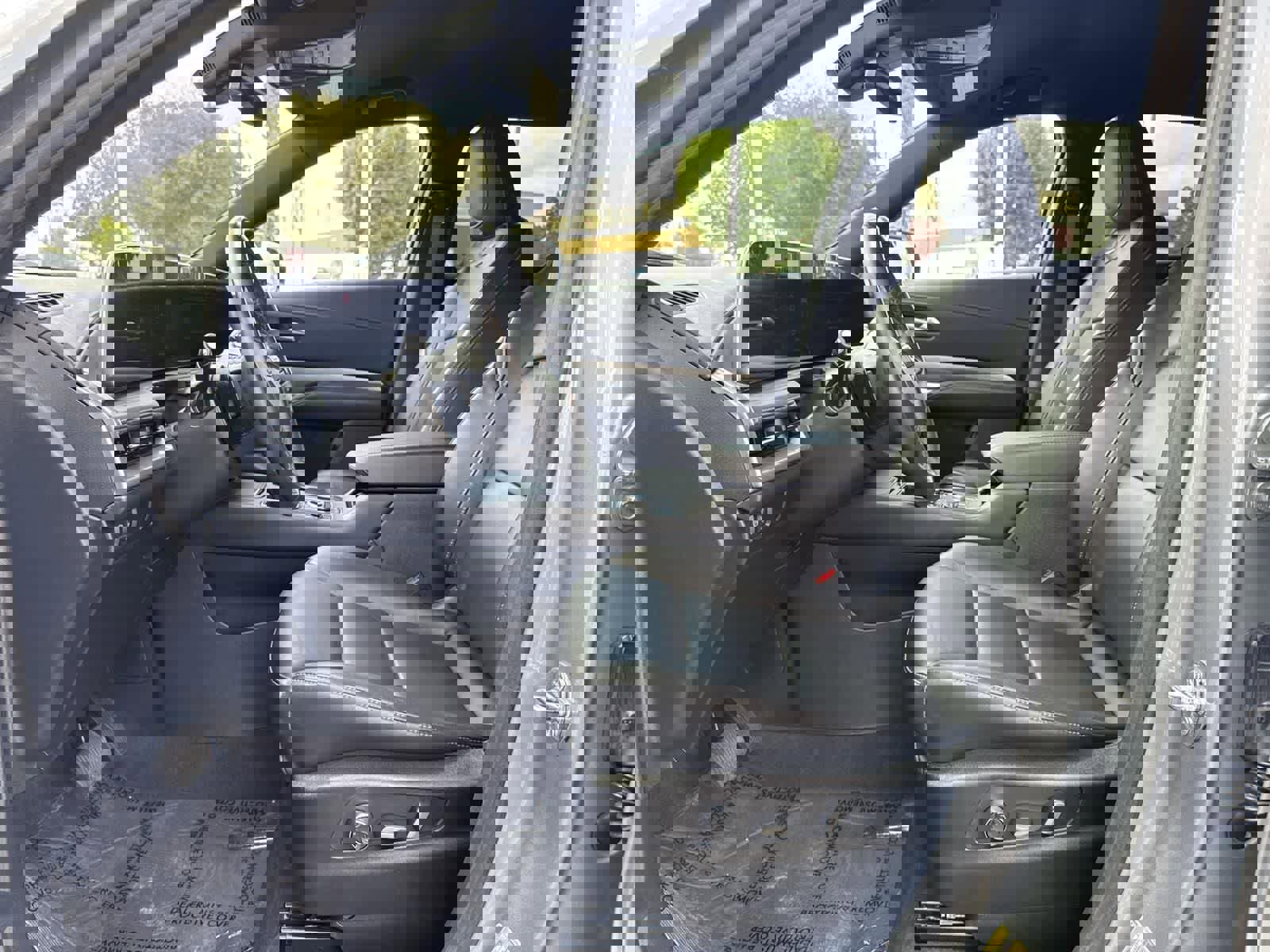 Used 2024 Cadillac XT4 Premium Luxury image 21