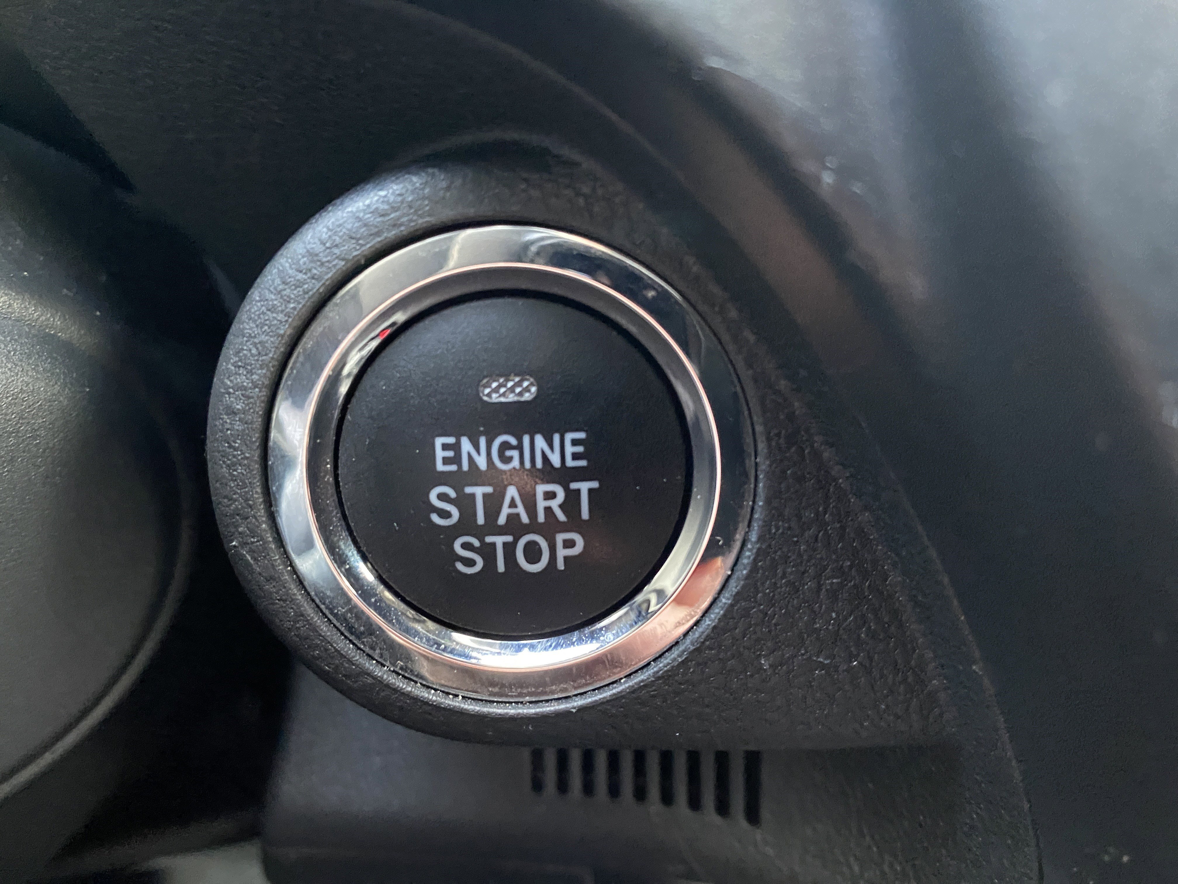 Used 2025 Subaru Forester Limited image 32