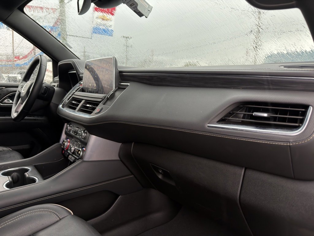 Used 2024 GMC Yukon SLT image 27