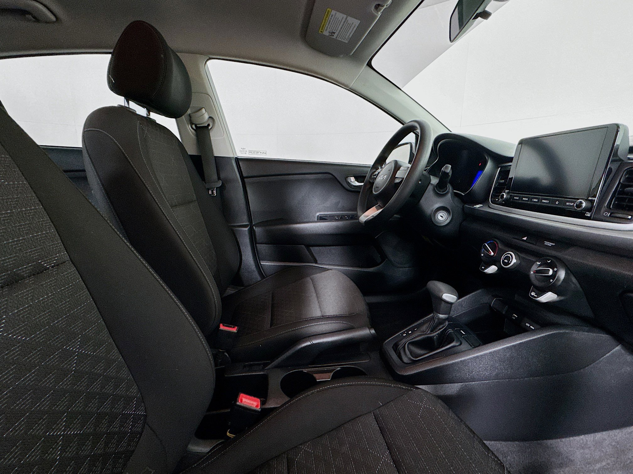 Used 2022 Kia Rio LX image 47