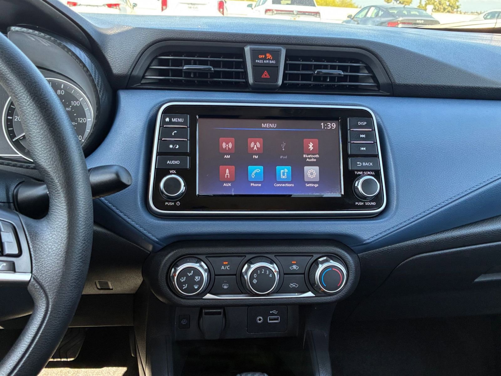 Used 2025 Nissan Versa SV w/ Trunk Package image 17