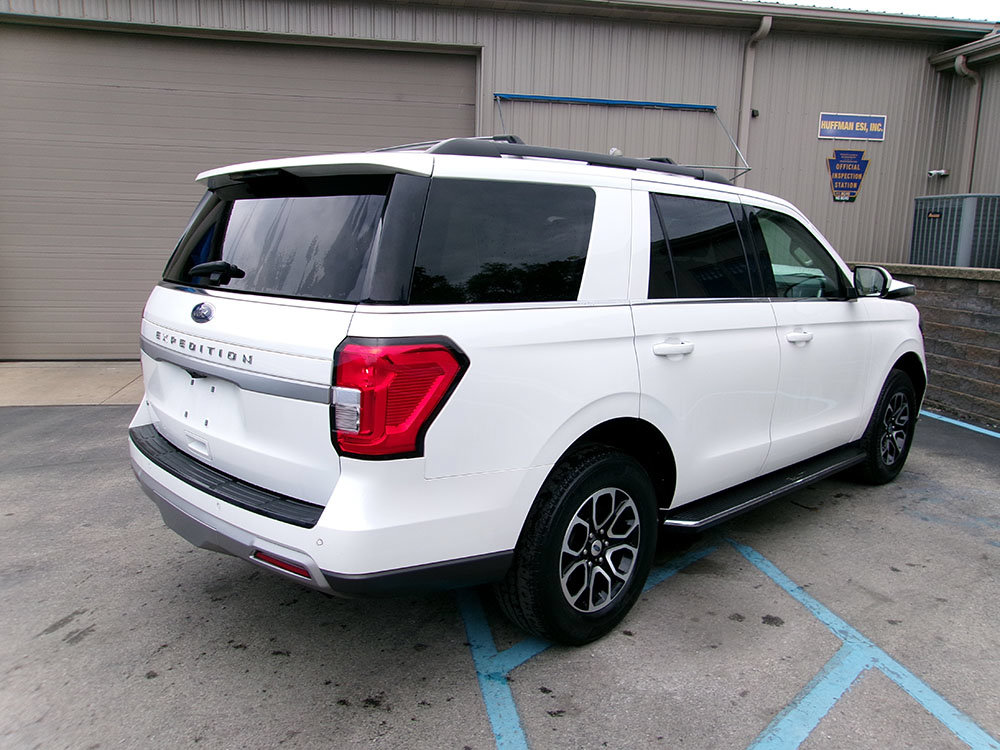 Used 2022 Ford Expedition XLT AWD/4WD image 7