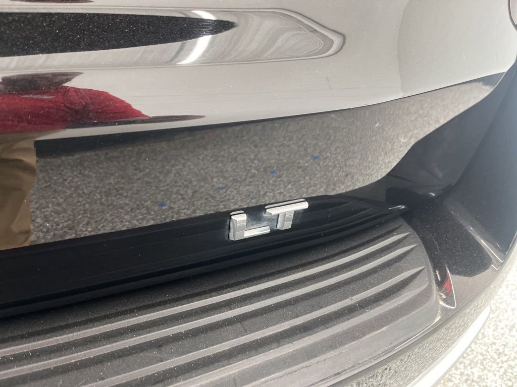 Used 2023 Chevrolet Tahoe LT w/ Luxury Package image 5