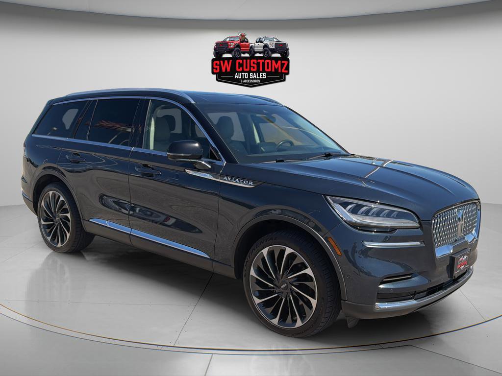 Used 2023 Lincoln Aviator Reserve w/ Equipment Group 201A image 1