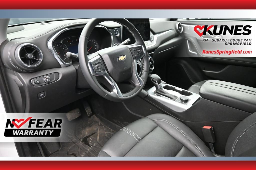 Used 2024 Chevrolet Blazer LT w/ LPO, Floor Liner Package FWD image 11