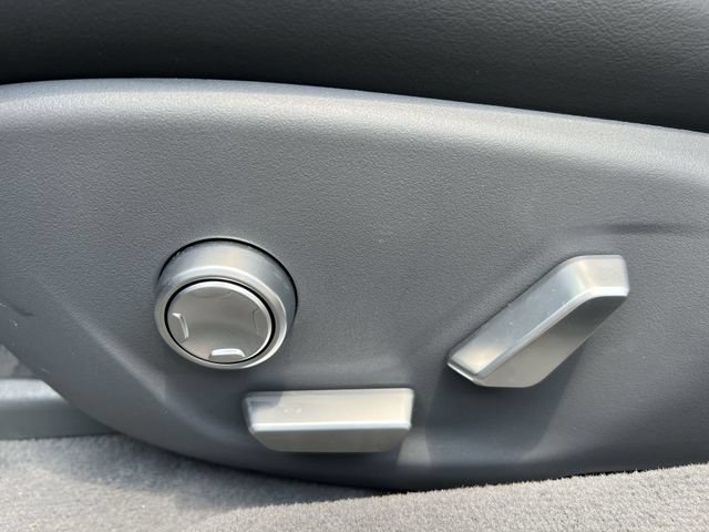 Used 2024 Lucid Air Touring AWD/4WD image 36