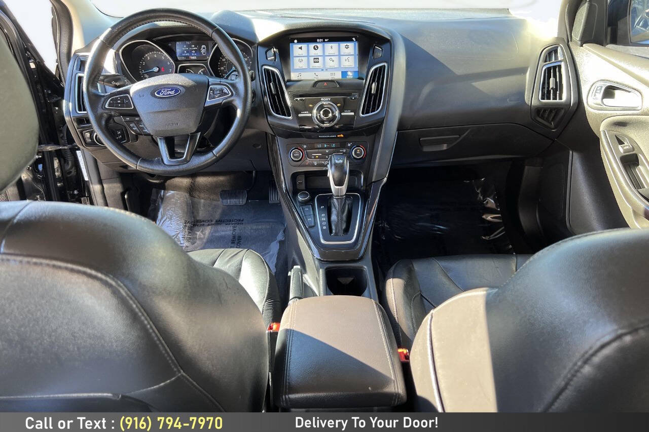 Used 2016 Ford Focus Titanium FWD image 15