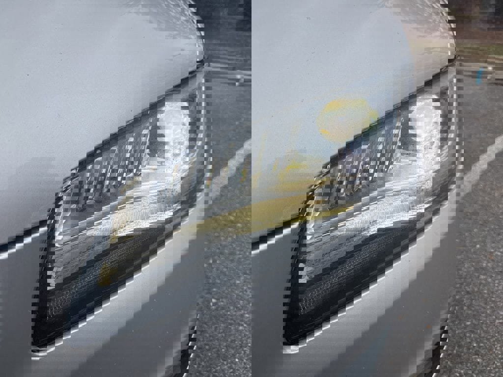 Used 2017 Lincoln MKZ Reserve w/ Climate Package image 3