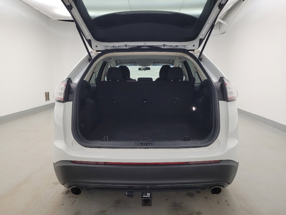 Used 2018 Ford Edge SE image 29