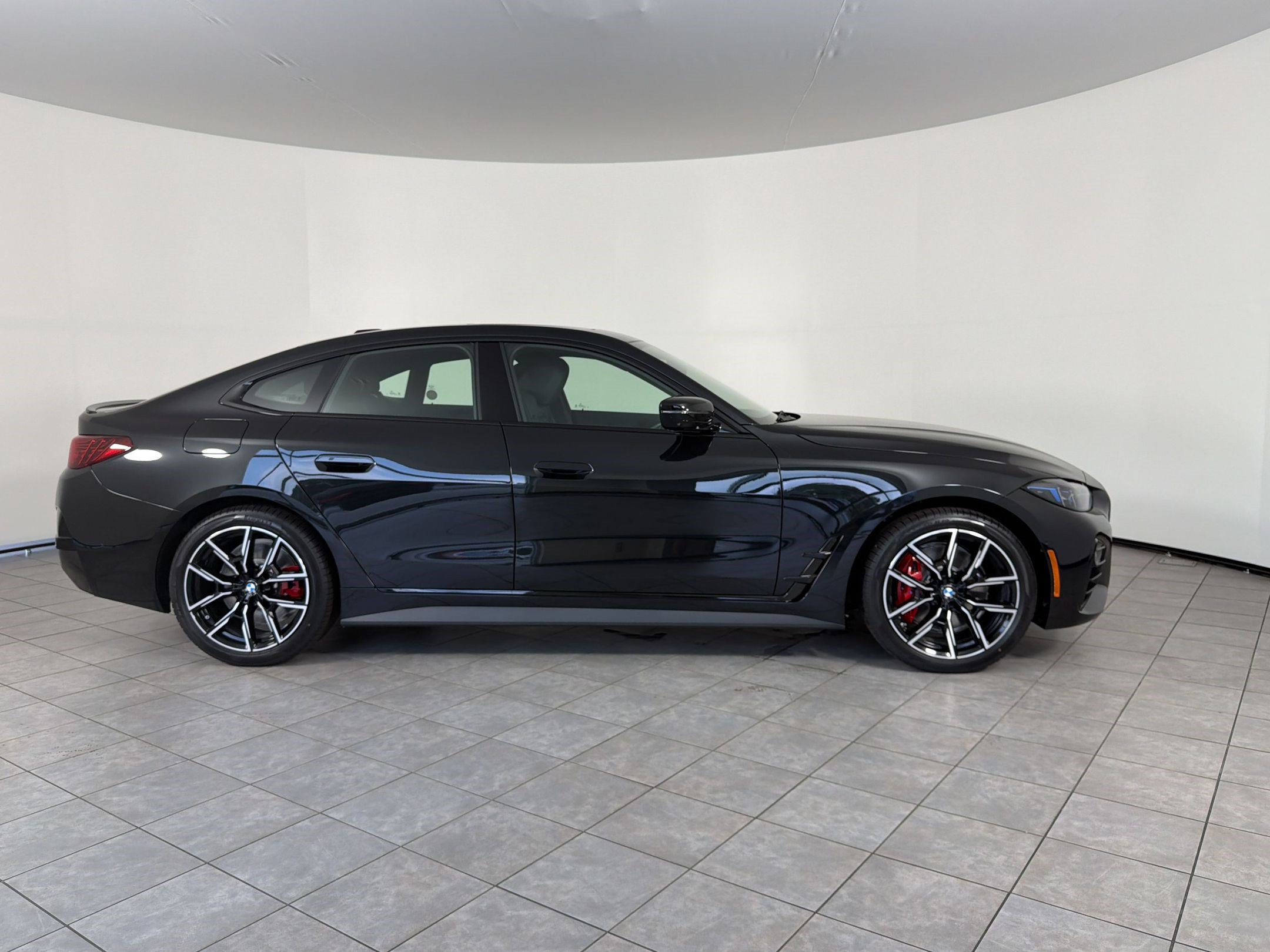New 2026 BMW 430i xDrive w/ M Sport Package AWD/4WD image 8