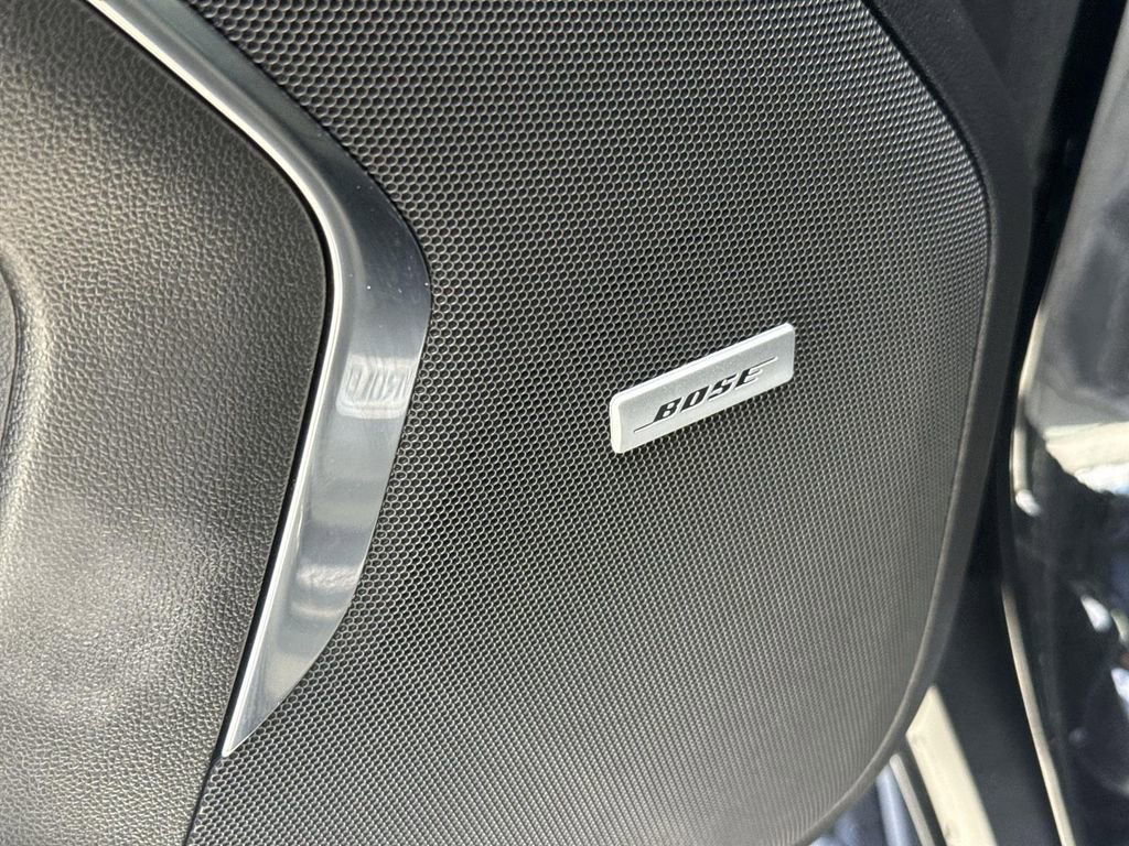 Used 2024 Chevrolet Suburban Premier image 22