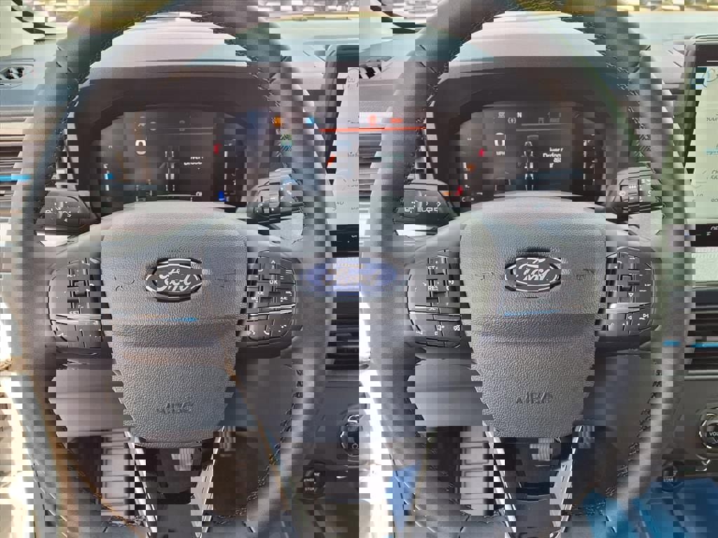 New 2025 Ford Maverick XLT w/ XLT Luxury Package AWD/4WD image 16