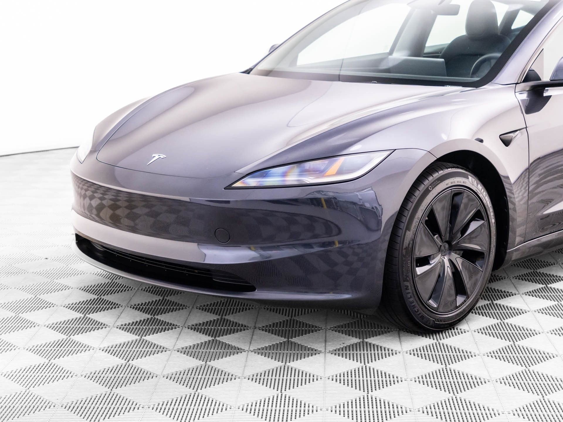 Used 2024 Tesla Model 3 Long Range AWD/4WD image 40